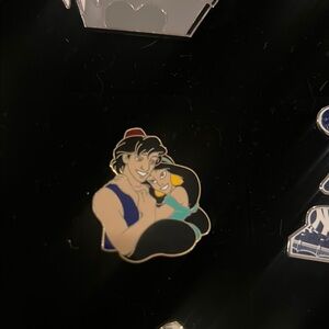 Disney Aladdin and Jasmine Enamel Pin wdw trading
